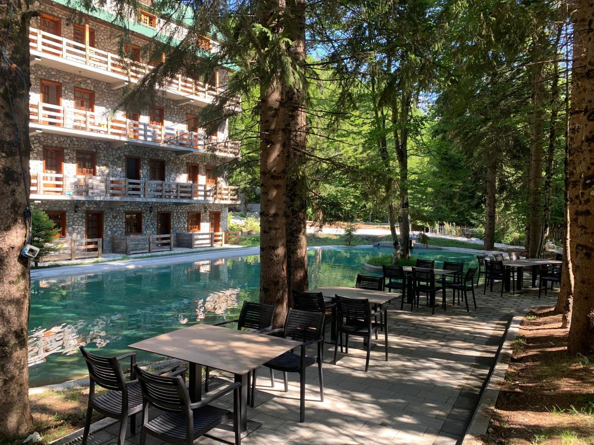 Hotel Fusha E Gjese Валбона Экстерьер фото