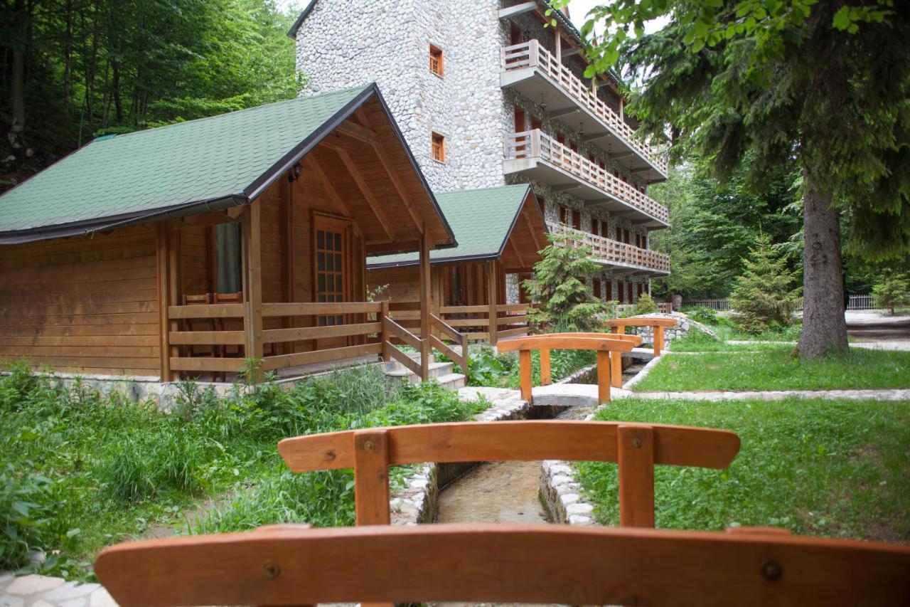 Hotel Fusha E Gjese Валбона Экстерьер фото