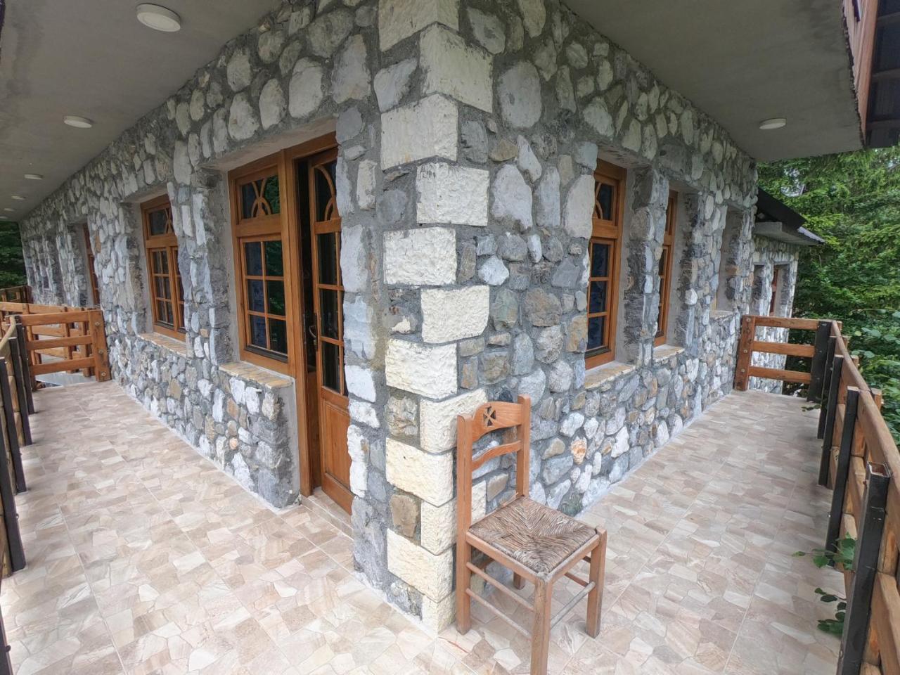 Hotel Fusha E Gjese Валбона Экстерьер фото