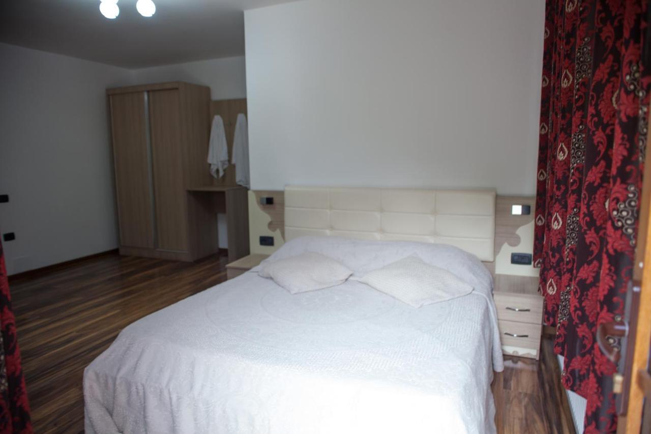 Hotel Fusha E Gjese Валбона Экстерьер фото